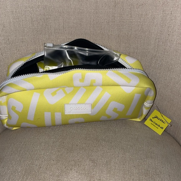 Gussie Bundle - Picture 5 of 5